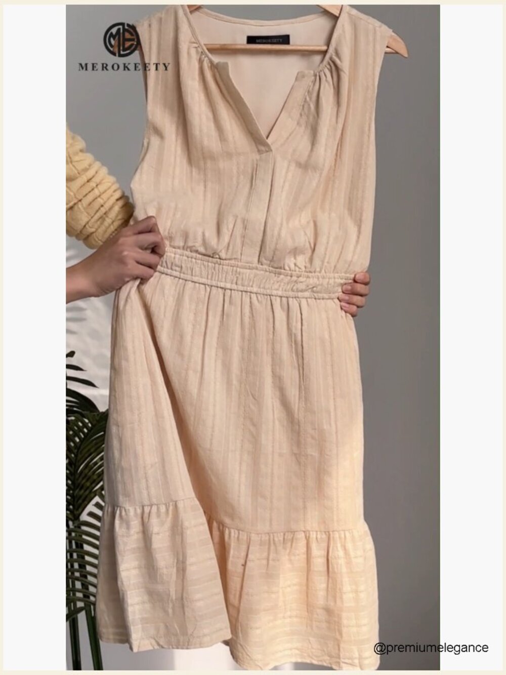 Sleeveless V-Neck Flowy A-Line Mini Sundress with Pockets - Picture 7 of 7